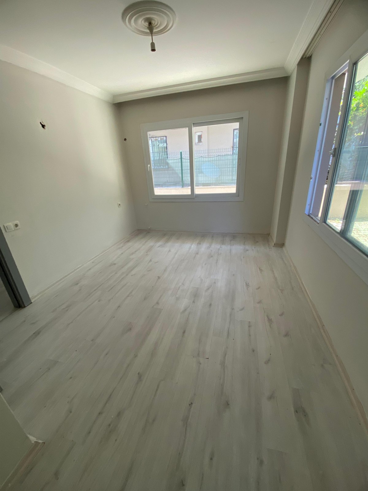 HÜRRİYET MAHALLESİNDE 1+1 SATILIK DAİRE
