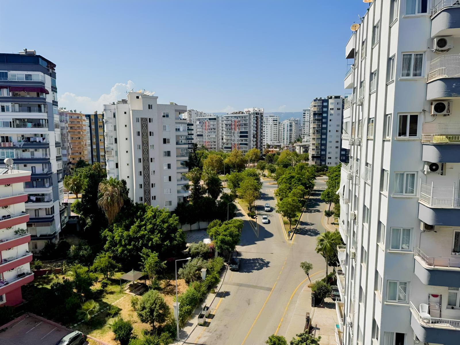 Aydınlıkevler mh 3+1 bağımsız mutfak doğalgazlı site içi kiralık